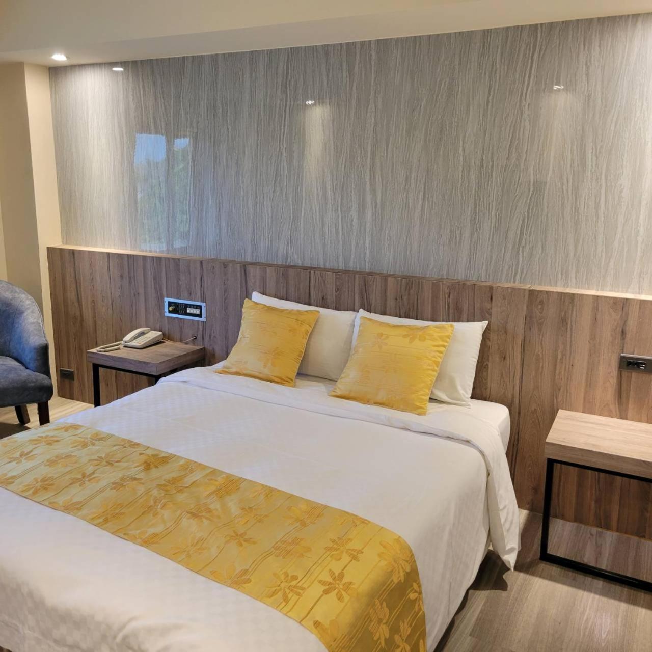 Attic Hotel Taipei Dış mekan fotoğraf